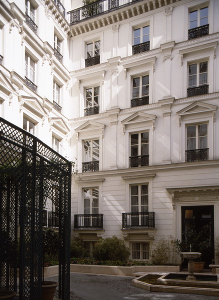 Paris, rue de Richelieu - 01