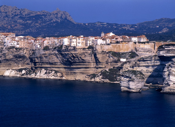 Bonifacio - 04